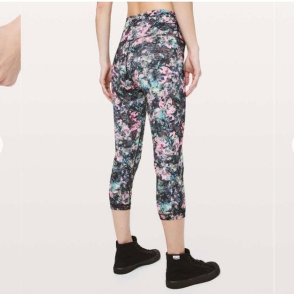 Lululemon Wunder Under High-Rise 7/8 Tight 25" Leggings in Dappled Daze Size 4 - Picture 7 of 8